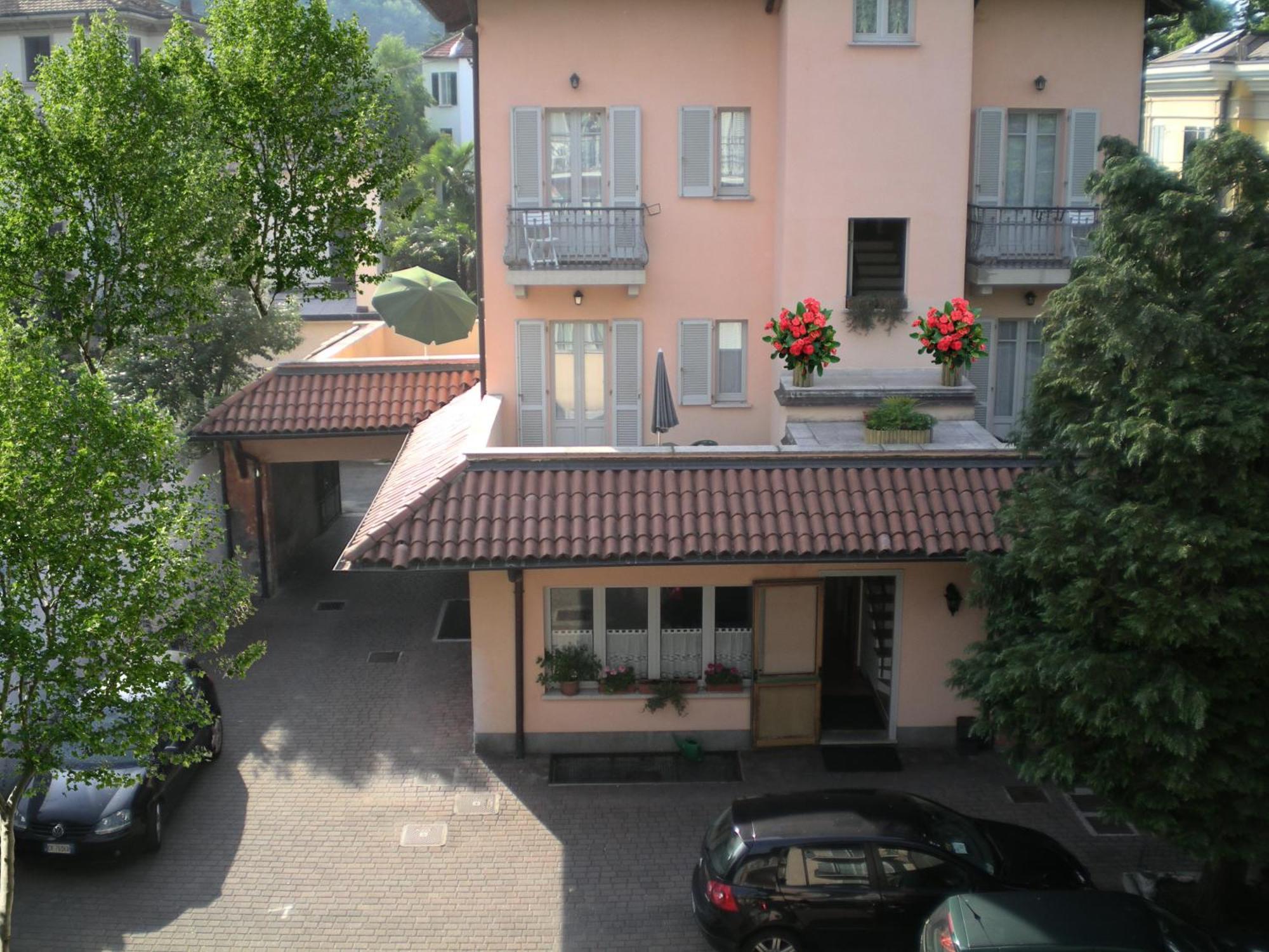 Hotel La Locanda Stresa Exterior foto